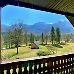 Pocitniska Hisa Eros Ferienhaus