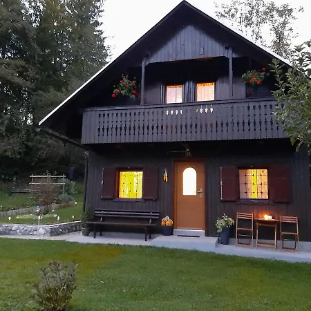 Pocitniska Hisa Eros