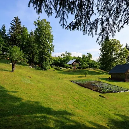 Pocitniska Hisa Eros Ferienhaus *